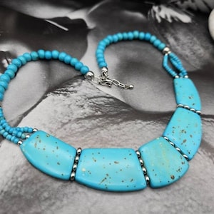 Vintage Turquoise horn and bone necklace, beige cream necklace, hand made necklace, tribal jewellery