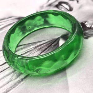 Vintage Green transparent colour Resin Bangle, large bangle, retro bracelet, plastic jewellery