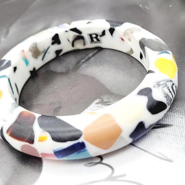 Vintage genuine Sobral bangle bracelet, Brazilian bracelet, multicoloured resin bangle, white eagle with colourful chips