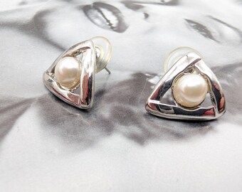 Boucles D'Oreilles Fantaisie Vintage - Métal Argenté Avec Perles - État D'Occasion