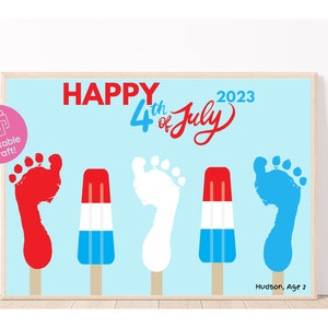 Création artisanale d&#39;empreintes de pas du 4 juillet | Artisanat d&#39;empreintes de pas du 4 juillet pour les enfants | Art de l&#39;empreinte de popsicle pétard | Bricolage bébé 1er 4 juillet