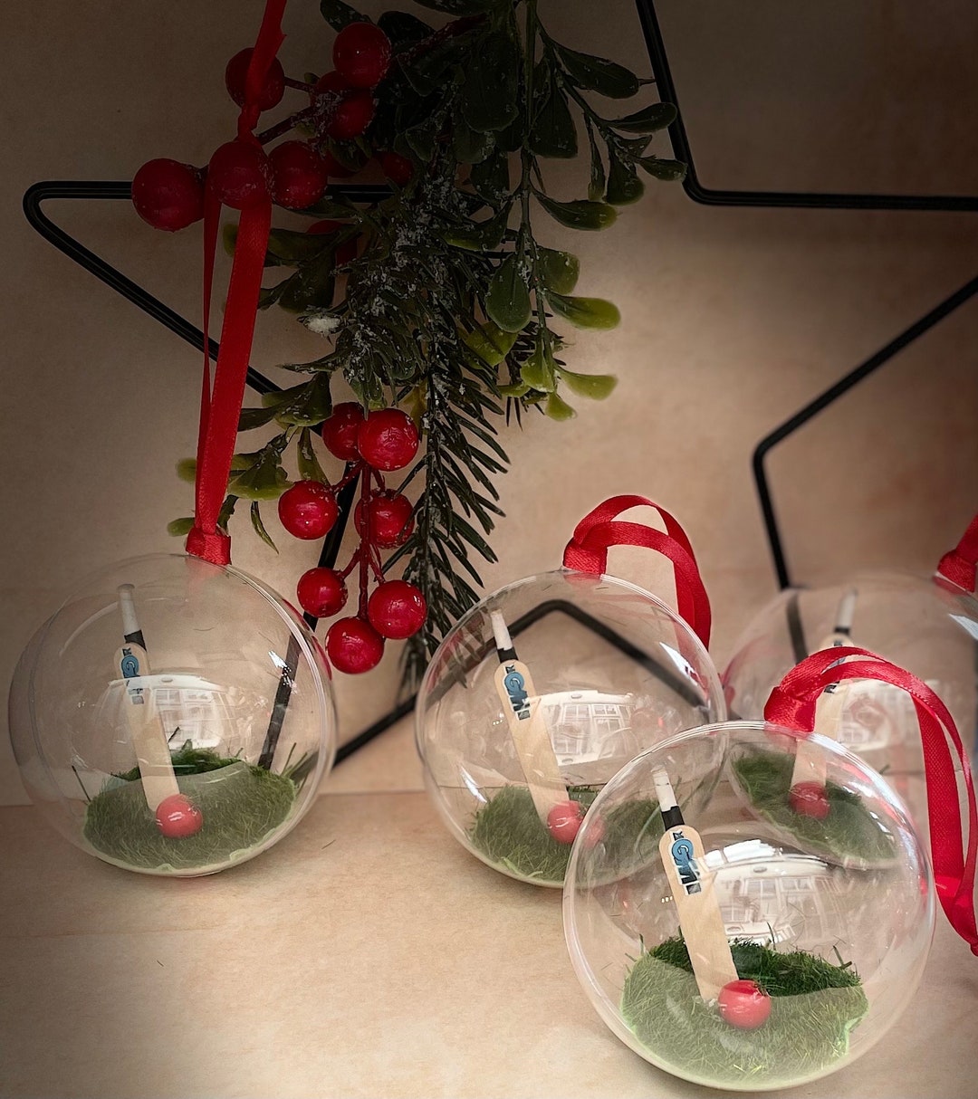 CRICKET PERSONALISED Bauble Christmas Tree Cricket Lover Sport Unique