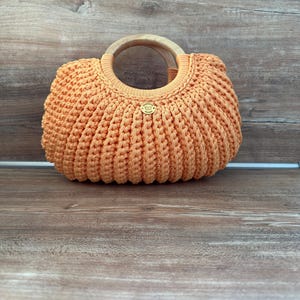 Gehäkelte Tasche Pfirsischorange, handgefertigte Tasche