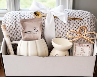 Hygge Gift Box | Fall Spa Gift Box for Her | Cozy Self Care Package with Blanket, Pumpkin Mug & Socks | Birthday, Get Well or Thank You Gift