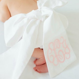 Newborn Monogram Baby Sash / Personalized Bow Swaddle / Custom Newborn Bow / Bow Swaddle/ Crib Bow /Baby Shower Gift