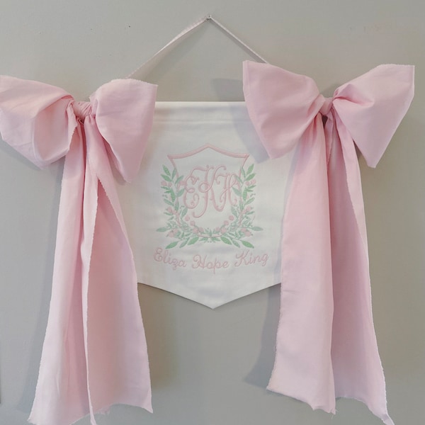 Custom Baby Banner, Birth Announcement, Floral Crest Welcome Banner, Hospital Door Crib with Fabric Bows, baby shower gift,Embroidery Banner