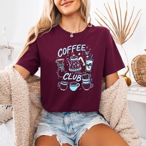 Coffee Club T-Shirt, Coffee Lover Shirt, Iced Coffee Tee, Coffee Graphic Shirt, Barista Shirt zdjęcie 5