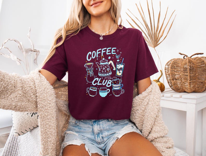 Coffee Club T-Shirt, Coffee Lover Shirt, Iced Coffee Tee, Coffee Graphic Shirt, Barista Shirt zdjęcie 5