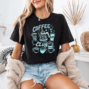Coffee Club T-Shirt, Coffee Lover Shirt, Iced Coffee Tee, Coffee Graphic Shirt, Barista Shirt zdjęcie 6