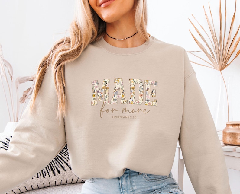 Sudadera religiosa, suéter Made For More, jersey cristiano, Efesios 2:10, sudadera de fe, regalo cristiano para mujeres, suéter de fe para niños imagen 4