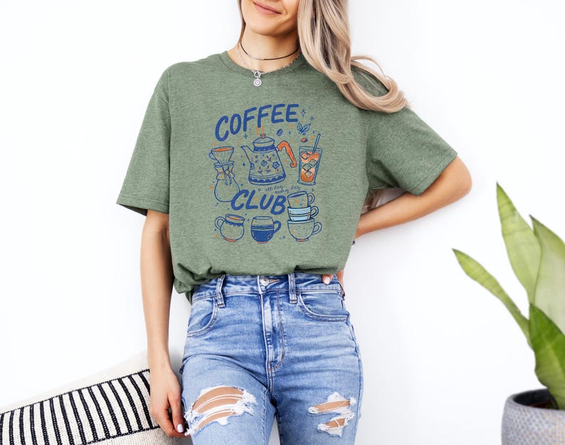 Coffee Club T-Shirt, Coffee Lover Shirt, Iced Coffee Tee, Coffee Graphic Shirt, Barista Shirt zdjęcie 4
