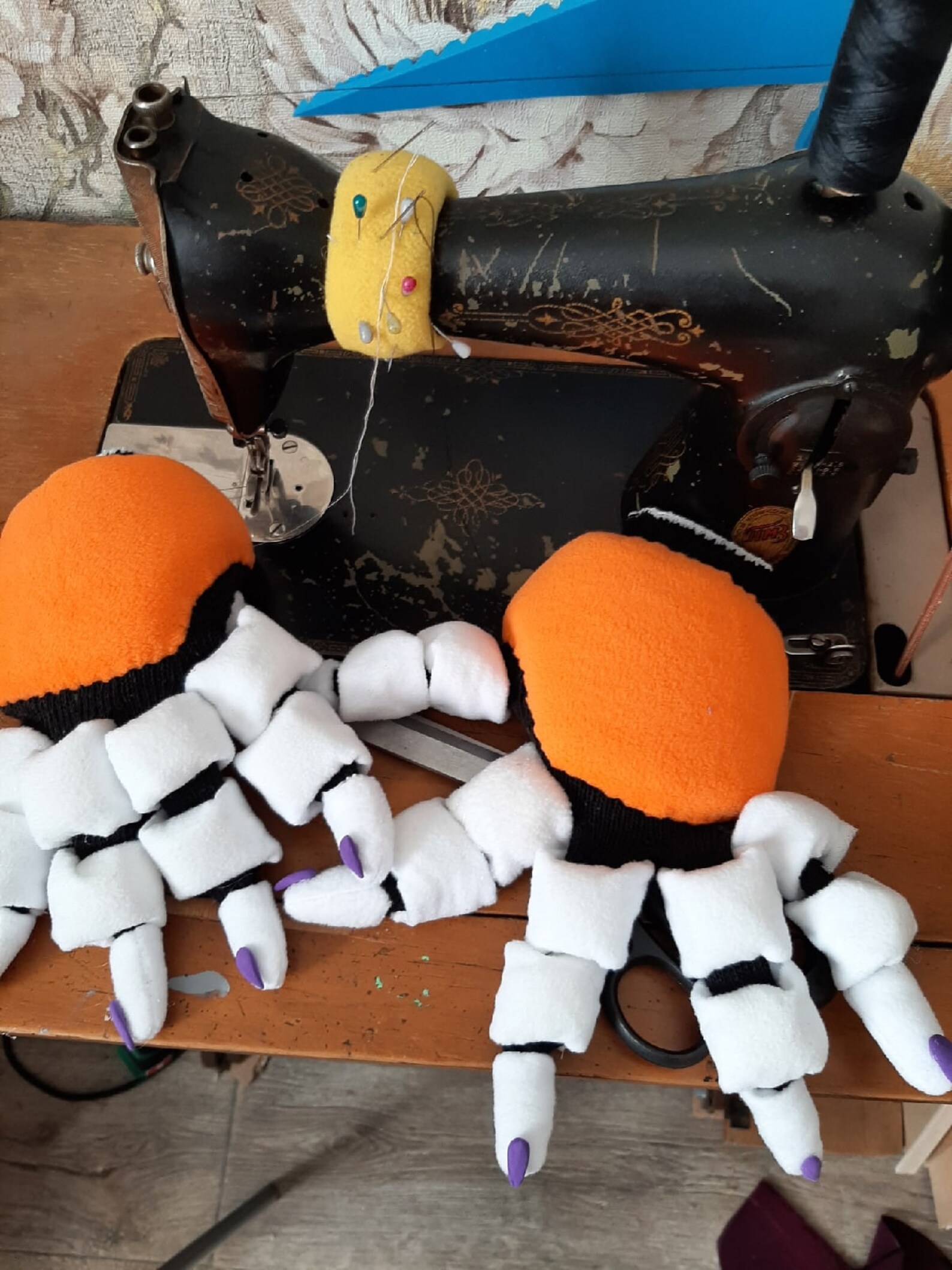 Fnaf Lolbit Costume - 4sid5mo