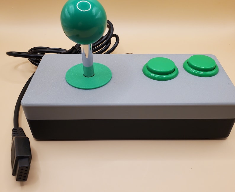 Atari 7800 und 7800+ Zwei-Button-Arcade-Joystick (Sanwa Style, 8-Wege) Green