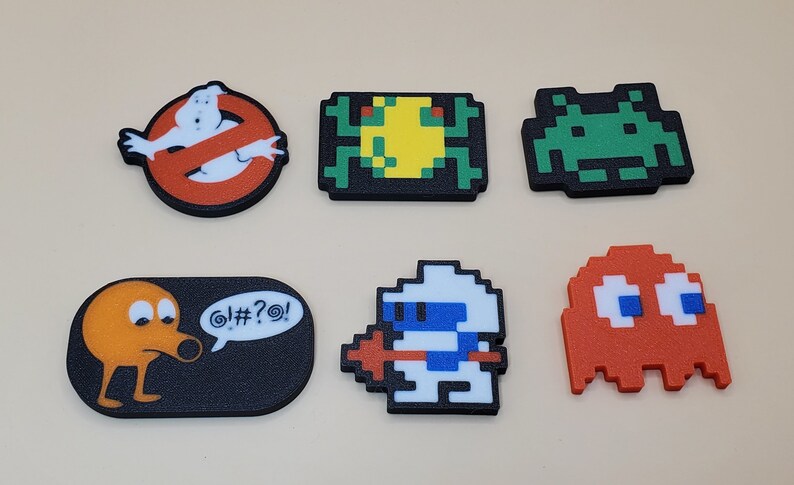 Magneti retrò (quantità da 6, qualsiasi combinazione) Pacman, Frogger, Centipede, Bubble Bobble, Link, Q-bert, Tux, Galaga, Minecraft, Mario, Xbox e molti altri! immagine 4