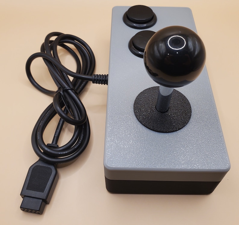 Atari 7800 und 7800+ Zwei-Button-Arcade-Joystick (Sanwa Style, 8-Wege) Bild 4