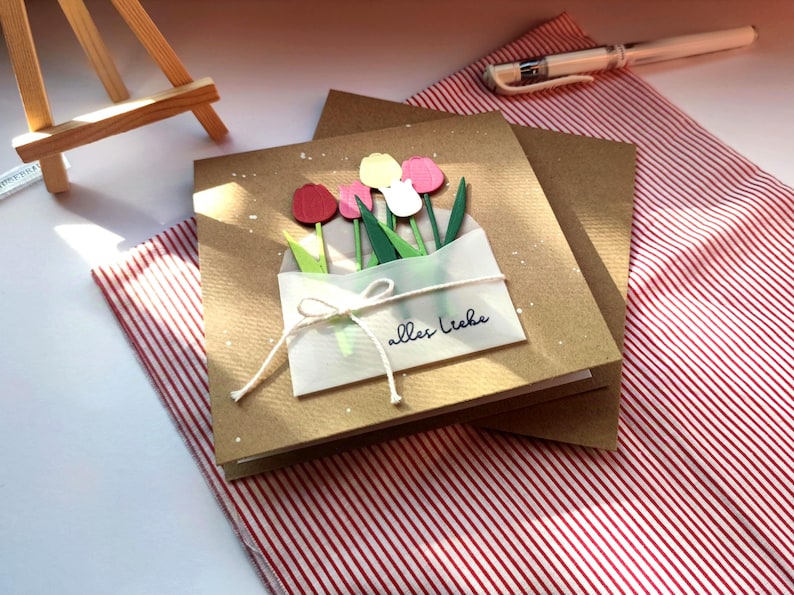 Carte d'anniversaire avec des fleurs dans une enveloppe faite à la main | Carte 3D avec tulipes, fête des mères, anniversaire de mariage, anniversaire, fiançailles, mariage image 6