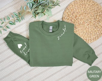Personalized Grandma Sweatshirt, Custom Granny and Grandkids Names Sweater, Grandmother Crewneck, Gift for Grandmas Birthday With Grandchild