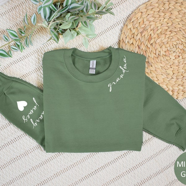 Personalized Grandma Sweatshirt, Custom Granny and Grandkids Names Sweater, Grandmother Crewneck, Gift for Grandmas Birthday With Grandchild