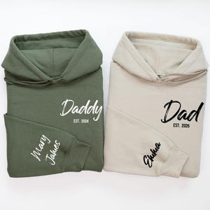 Custom Dad Hoodie, Personalized Dad Est Sweatshirt With Kids Names,Fathers Day Gift,Girl & Dad Sweatshirt,Boy and Dad Sweater,Daddy Crewneck