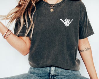 Hang Loose Shirt, Skeleton Hand Shirt , Skeleton hang Loose Shirt, Skeleton Shaka Shirt, Halloween Tshirt, Comfort Colors, Crewneck