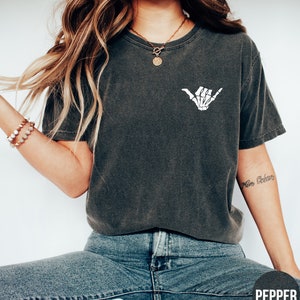 Hang Loose Shirt, Skeleton Hand Shirt , Skeleton hang Loose Shirt, Skeleton Shaka Shirt, Halloween Tshirt, Comfort Colors, Crewneck