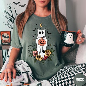 Floral Ghost Cat Shirt, Comfort Colors Halloween T-Shirt, Cute Floral Ghost Tee, Halloween Cat Tshirt, Spooky Season Crewneck, Cat Lovers image 3