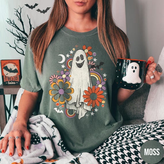 Floral Ghost Shirt, Comfort Colors Halloween Shirt, Retro Ghost Thsirt, retro Flowers Halloween Crewneck, Cute Ghost Spooky Season Tee