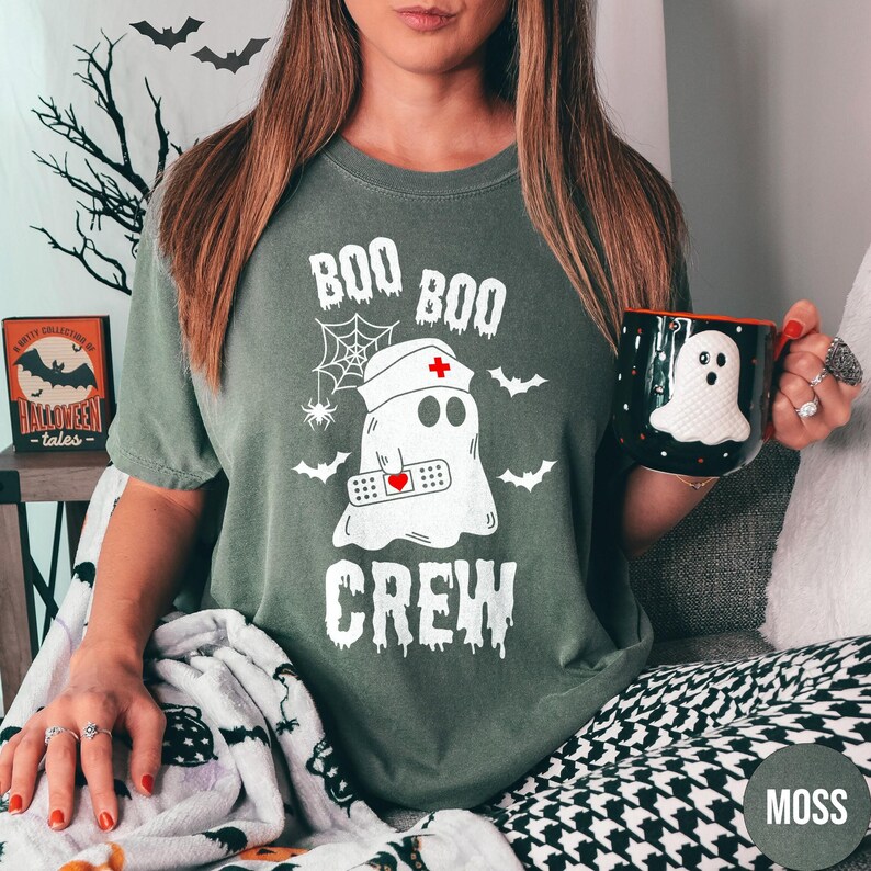 Halloween Nurse Shirt, Boo Boo Crew Shirt, Comfort Colors Boo Tshirt, Cute Halloween Shirt Nurse, Halloween RN Shirt, Ghost Nurse Crewneck afbeelding 2