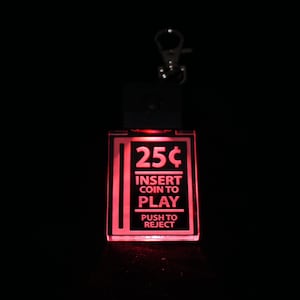 Retro LED-sleutelhanger Arcade - LED-sleutelhanger munt invoegen - Geek Gear