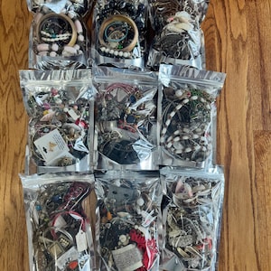 1 Pound Bags Of Craft Jewelry | Mixed lot of Broken/Tangled Jewelry | Vintage & Costume Jewelry | Junk Jewelry, Craft Jewelry, Destash Lot