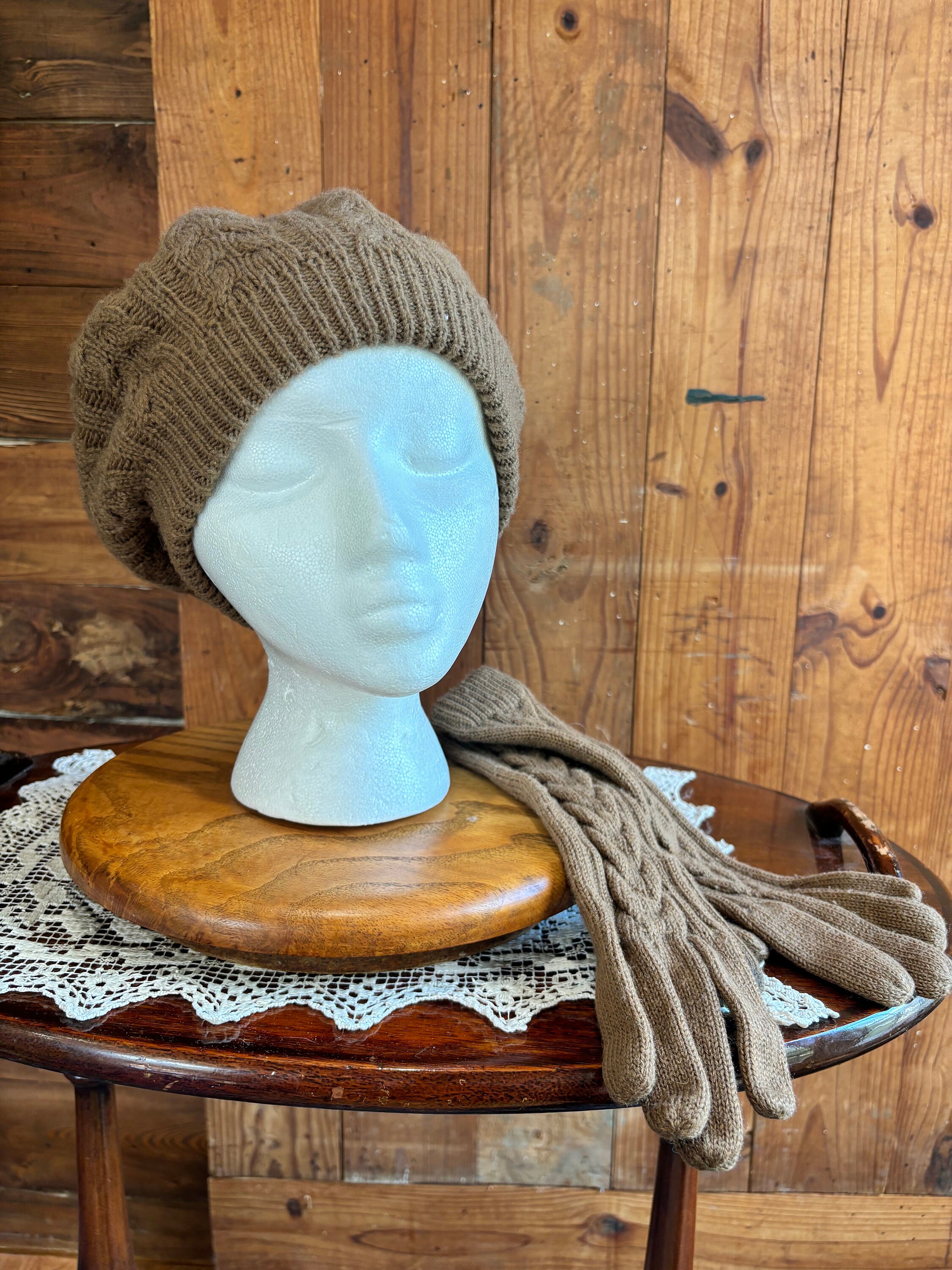 Anne Klein Cream Knit Hat and Glove Set with Pom Pom ANNE KLEIN SOFT CREAM CABLE KNIT HAT AND SCARF SET main image 4