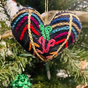 Hand embroidered felt colorful heart ornament , home decoration, gift for Eid and Ramadan, Zala Collective, refugee artisan, Afghanistan