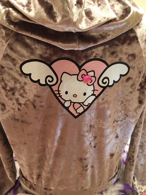 Adorable crushed velvet pink hello kitty tracksuit - image 7