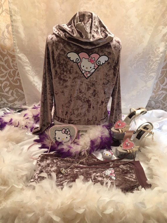 Adorable crushed velvet pink hello kitty tracksuit - image 1
