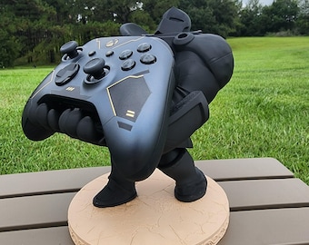 3D Printed Knight Gaming Controller Stand: Medieval Desk Decor