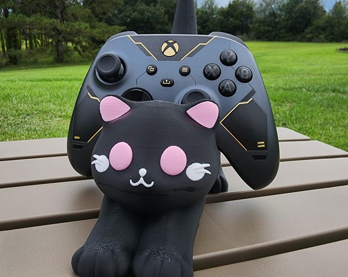 3D Printed Cat Holder: Gaming Controller & Phone Stand
