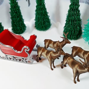 Reno impreso en 3D a escala 1:24 (media escala) y trineo para casa de muñecas o diorama. (Papá Noel y regalos en lista aparte)