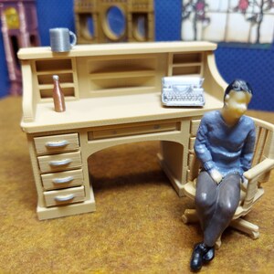 Miniature School Desk, Dollhouse Classroom Decoration Compact Birch 1 12 For Child Room