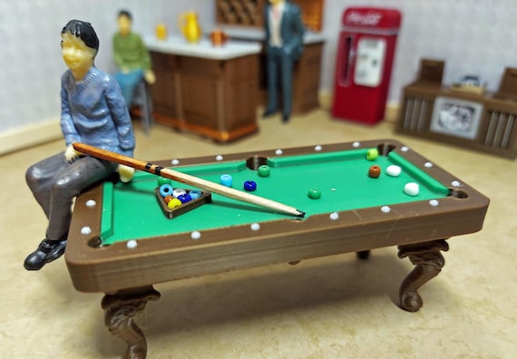 1:24 scale (half scale) 3d printed in 3 colors, pool table with free pool rack