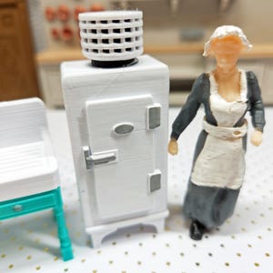 thumbnail image 2 of 1/24 1/25 Scale Resin Minifridge Model Kit – Unpainted – LazyCustomModels 2 of 5