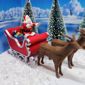 1:24 scale Santa Sleigh Reindeer Miniature - Unique Holiday Decor & Gift for Christmas Enthusiasts