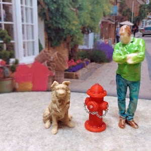 1:24 scale (half scale) little red fire hydrant with chain for dollhouse miniatures or diorama.
