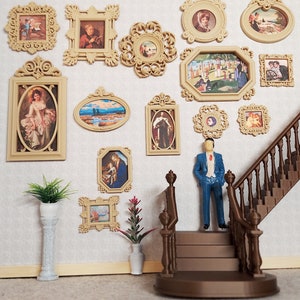 Set of 5 frames (no art) in one of 3 different colors and choice of 2 different sizes for dollhouse or diorama.  2&quot; wide or 1 1/4&quot; wide