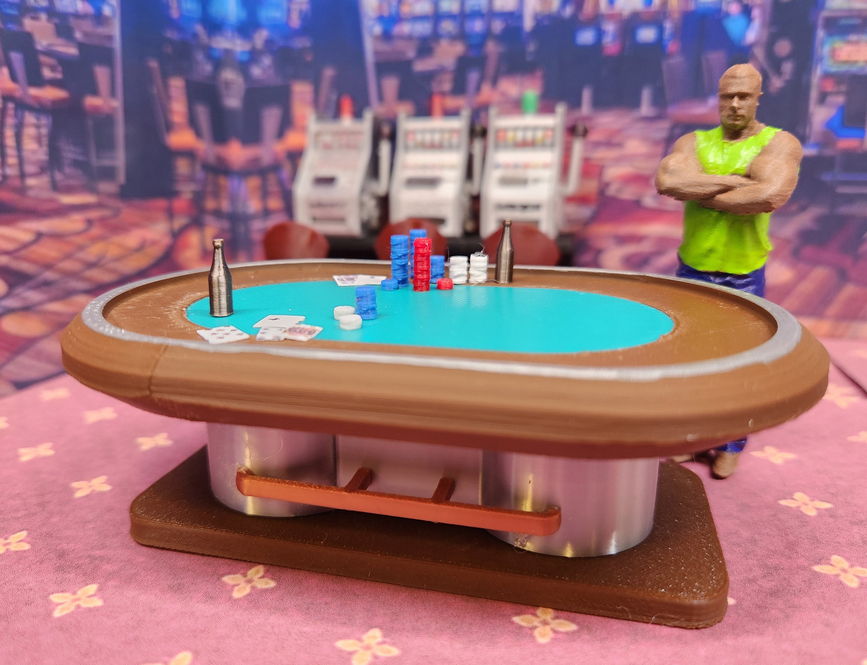 プライベートカジノに最適な 1:24 スケール (ハーフスケール) の