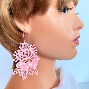 Wedding lilac earrings, Pink flower lace earrings, Bridal earrings, Lightweight textile earrings, Cotton lace earrings, Statement earrings
