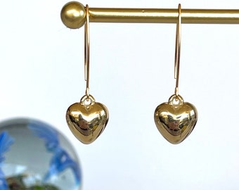 Lightweight gold heart earrings, Gold dangle drop earrings, Elegant gold earrings, Bridesmaids earrings, Unisex earrings, Gift for her