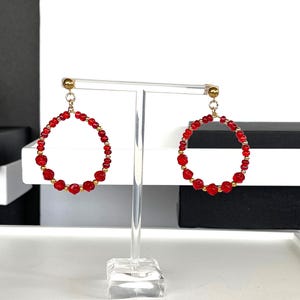 Aros de rubí, pendientes circulares, aros rojos elegantes, aros de fiesta, pendientes de boda, aros llamativos, pendientes colgantes dorados, regalo para ella