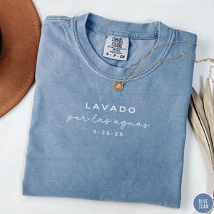 Chemise chrétienne dans des couleurs de confort espagnoles, cadeau pour maman, t-shirt verset de la Bible, cadeau de baptême adulte avec date personnalisée, t-shirt minimaliste basé sur la foi