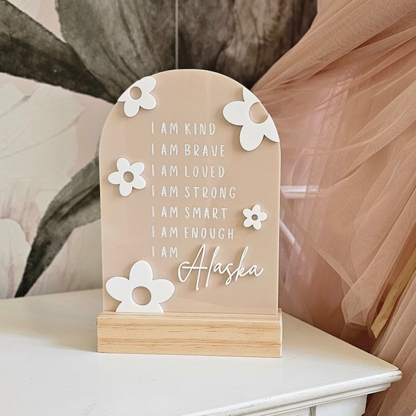 Gepersonaliseerde Daisy Flower bevestigingsboog door Evelet Designs, aanpasbaar | Kinderkamerinrichting | Babykamer | Acrylboog | Affirmaties |