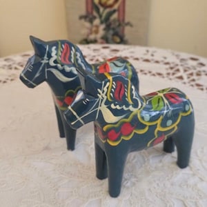Dala Horse Sweden - Horse figurine, Dalapferd, Blue horse figurine, Dalecarlian horse, Schweden, Dala Pferd, Swedish folk art, Wooden horse